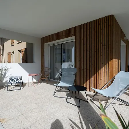 Babaia Et Jardin Les Bourdaines 3 アパート *