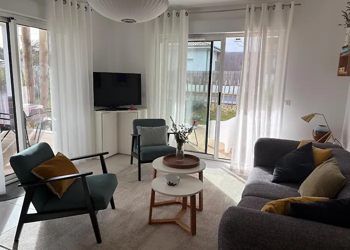 شقة Superbe Neuf, 2 Terrasses , Jardin